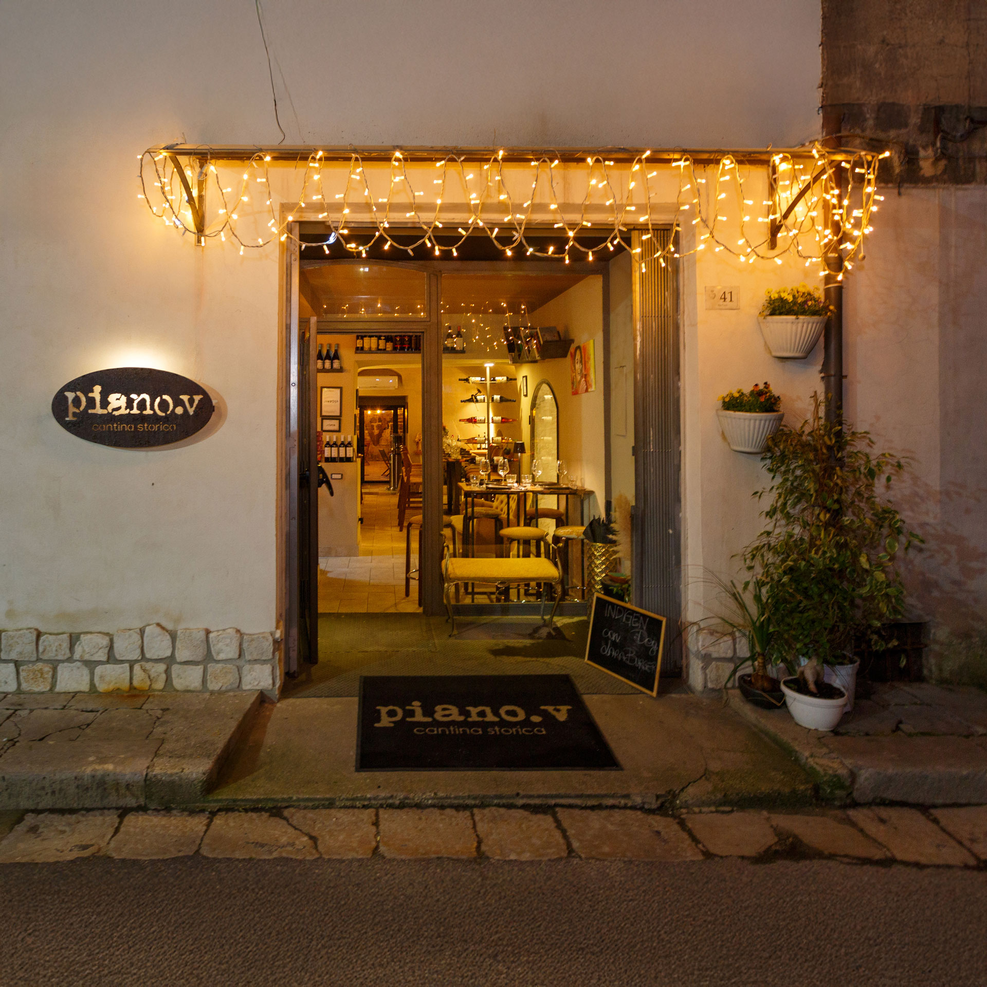 Piano.V Entrata